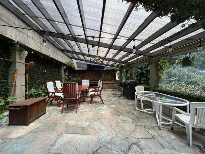 Impresionante Residencia en Venta - La Herradura
