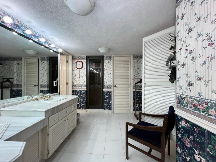 Impresionante Residencia en Venta - La Herradura