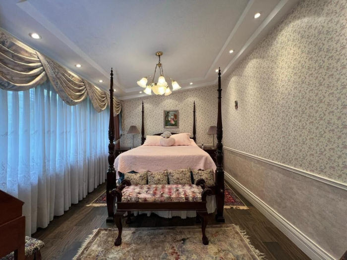 Impresionante Residencia en Venta - La Herradura