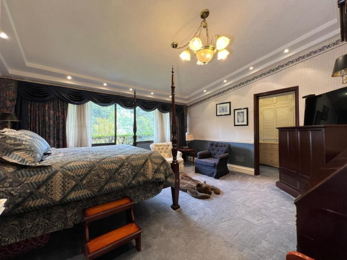 Impresionante Residencia en Venta - La Herradura