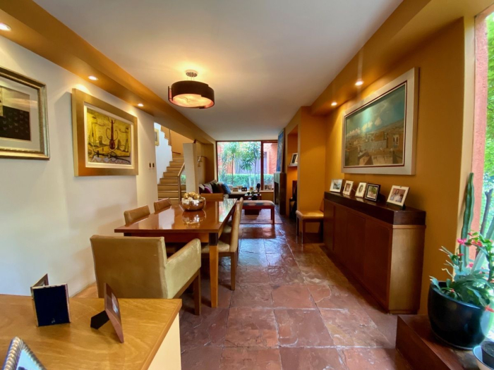 Casa en Venta. La Herradura. Seguridad. Jardín.