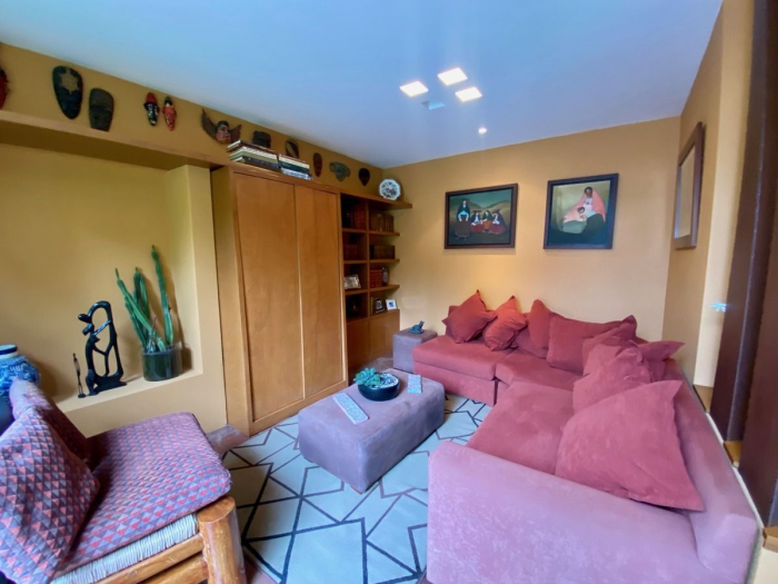 Casa en Venta. La Herradura. Seguridad. Jardín.