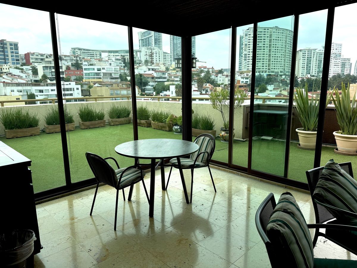 departamento penthouse en venta en hacienda de las palmas huixquilucan