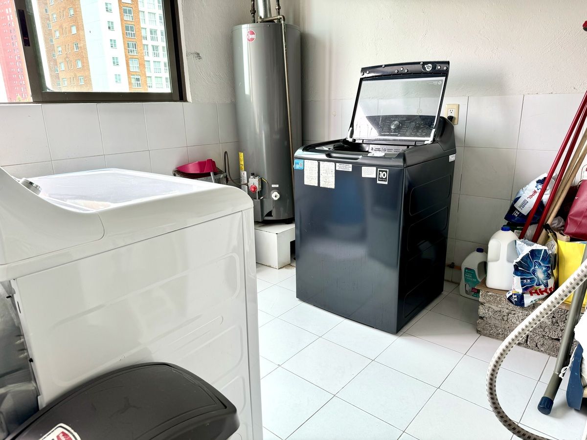 departamento penthouse en venta en hacienda de las palmas huixquilucan