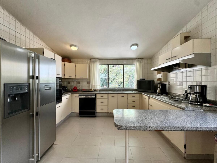 Casa en Venta para Remodelar �?? Agua, Jardines del Pedregal