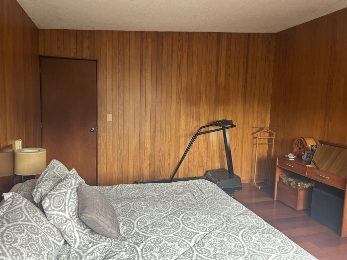 CASA EN VENTA EN CALLE CERRADA EN LA HERRADURA