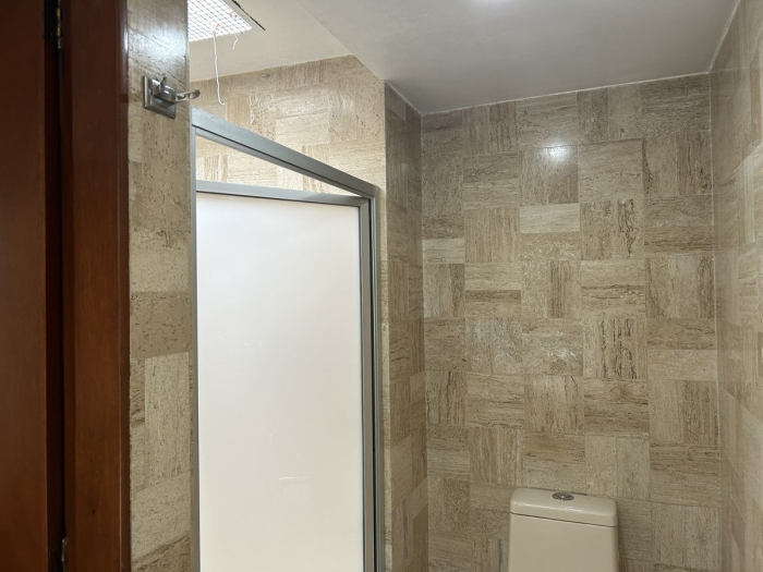 CASA EN VENTA EN CALLE CERRADA EN LA HERRADURA
