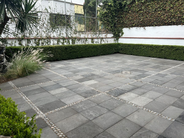 CASA EN VENTA EN CALLE CERRADA EN LA HERRADURA