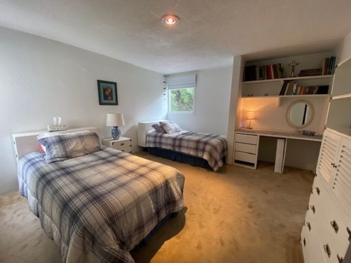 Casa en Venta. Lomas Hipódromo.  Muy bien ubicada.