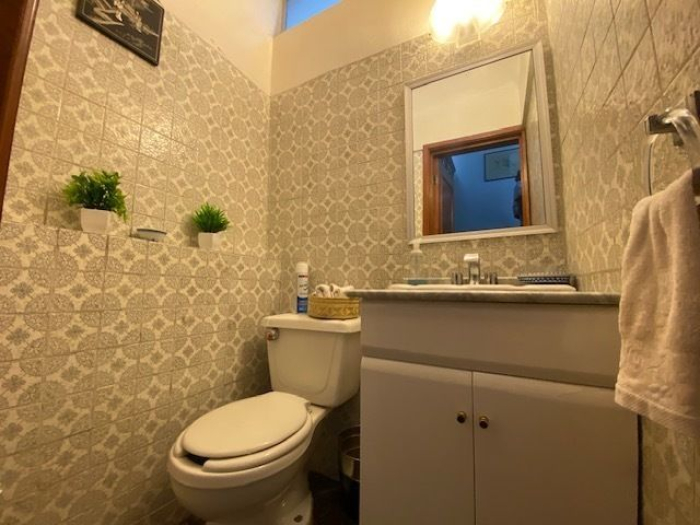 Casa en Venta. Lomas Hipódromo.  Muy bien ubicada.