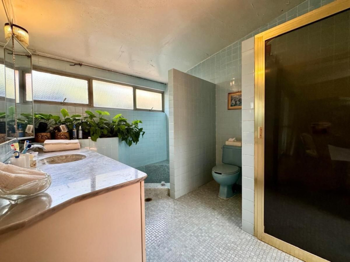 Casa para actualizar en venta - Jardines del Pedregal