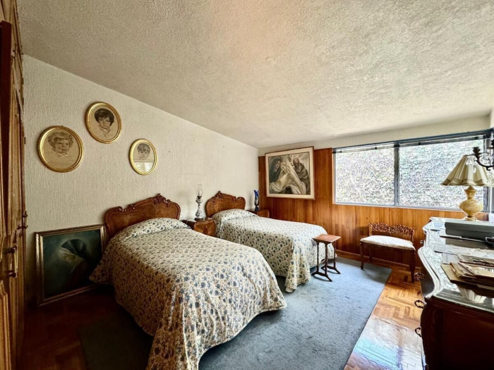 Casa para actualizar en venta - Jardines del Pedregal