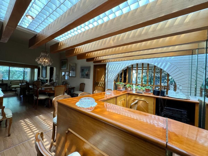 Casa para actualizar en venta - Jardines del Pedregal