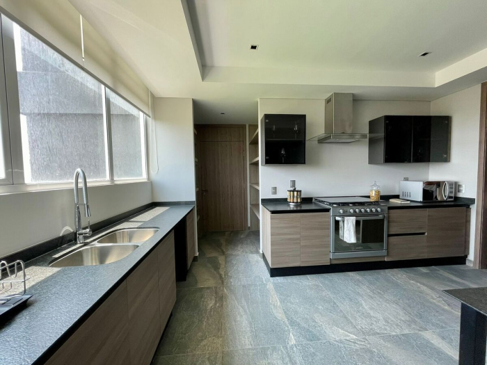DEPARTAMENTO AMUEBLADO Y EQUIPADO EN VENTA EN BOSQUE REAL, DESARROLLO IVY