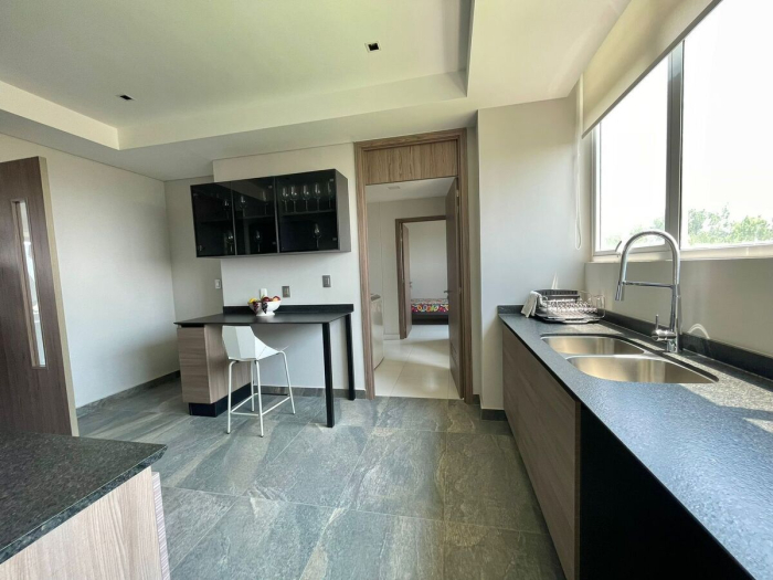 DEPARTAMENTO AMUEBLADO Y EQUIPADO EN VENTA EN BOSQUE REAL, DESARROLLO IVY