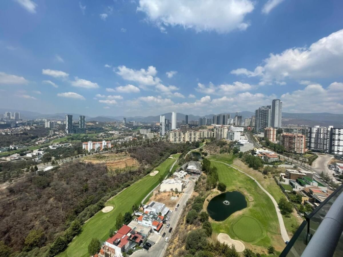 DEPARTAMENTO AMUEBLADO Y EQUIPADO EN VENTA EN BOSQUE REAL, DESARROLLO IVY