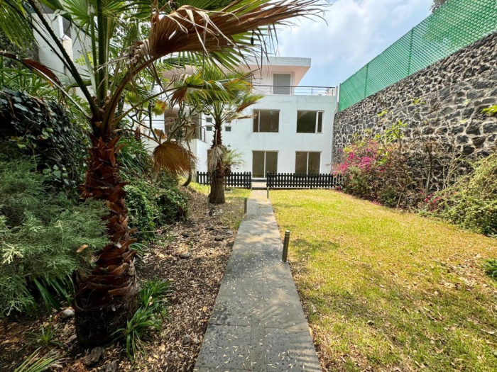 Espectacular casa en venta - Jardines del Pedregal, San Angel