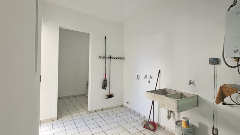 Casa En Venta En Jardin Real. Dentro De Coto