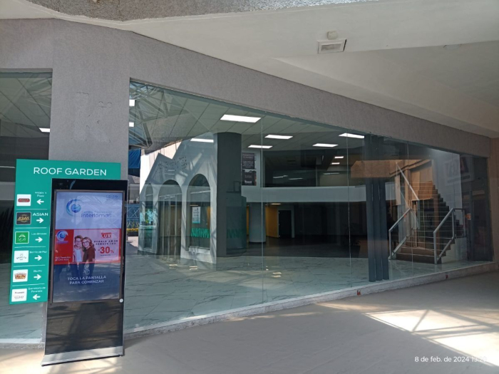local sub 17 en renta, roof garden, centro comercial interlomas