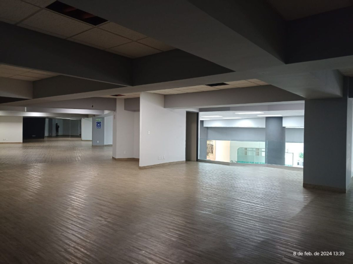 local sub 17 en renta, roof garden, centro comercial interlomas