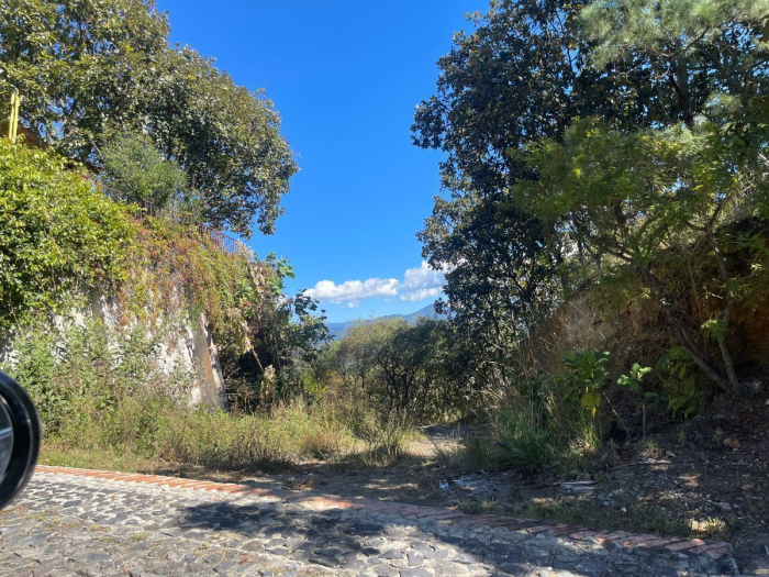 Venta de Terreno de 1257.09 m2 en el Santuario fraccionamiento ecológico Pato 1