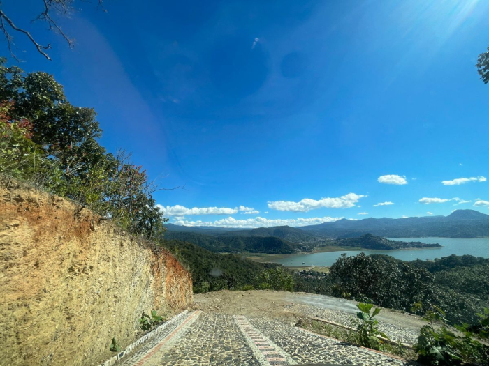 Venta de Terreno de 1257.09 m2, Santuario fraccionamiento ecológico Papagayo 16