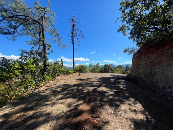 Venta de Terreno de 951.07 m2 en el Santuario fraccionamiento ecológico Tucán 1