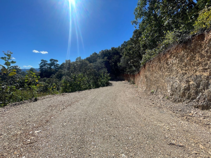 Venta de Terreno de 951.07 m2 en el Santuario fraccionamiento ecológico Tucán 1