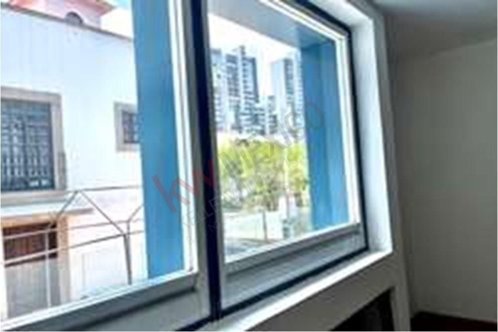 renta oficinas 68m2 interlomas primer piso