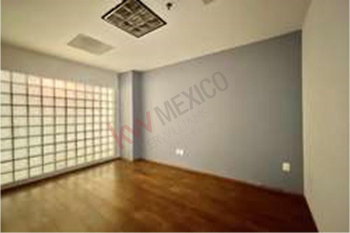 renta oficinas 68m2 interlomas primer piso