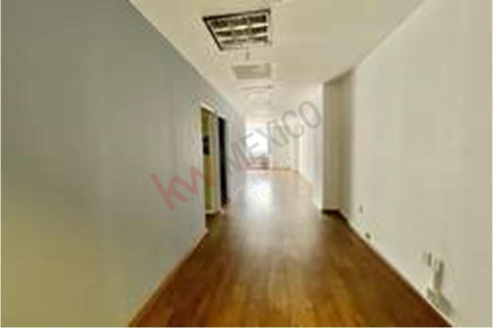 renta oficinas 68m2 interlomas primer piso