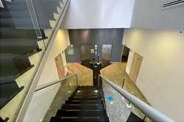 renta oficinas 68m2 interlomas primer piso