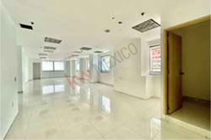 renta oficinas 85m2 interlomas primer piso