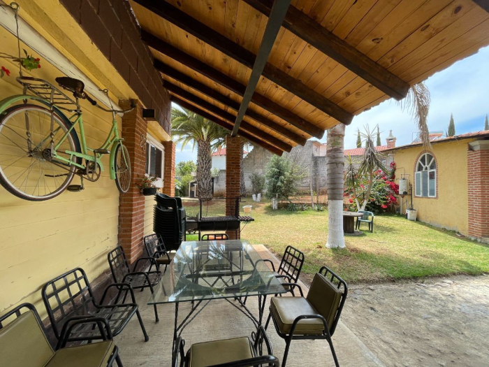 Casa en Venta muy cerca de Huasca, 2500m terreno y 488m de construcción.