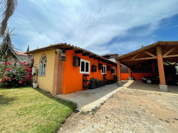 Casa en Venta muy cerca de Huasca, 2500m terreno y 488m de construcción.