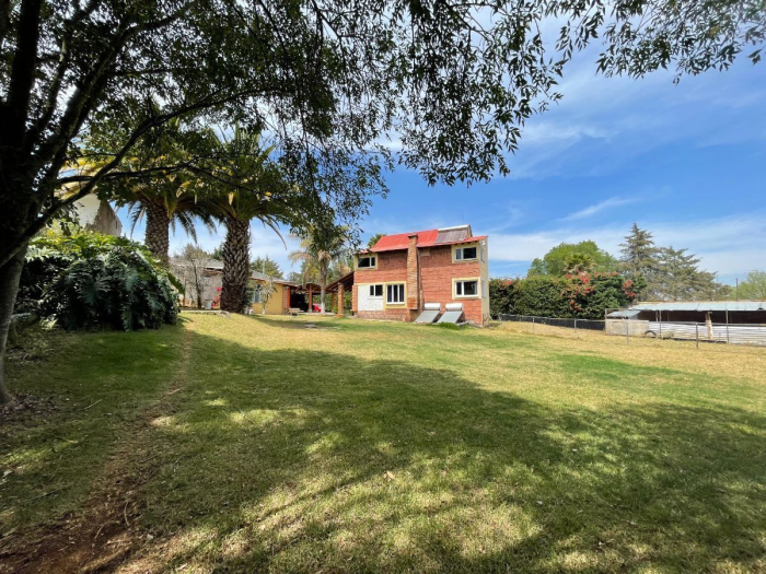 Casa en Venta muy cerca de Huasca, 2500m terreno y 488m de construcción.