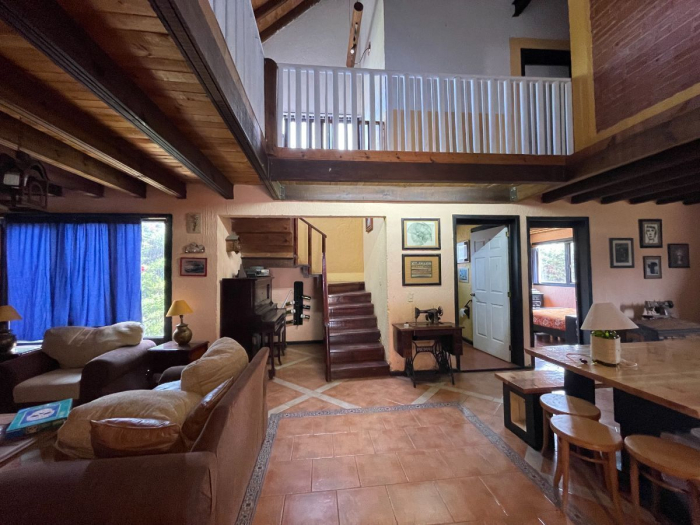 Casa en Venta muy cerca de Huasca, 2500m terreno y 488m de construcción.