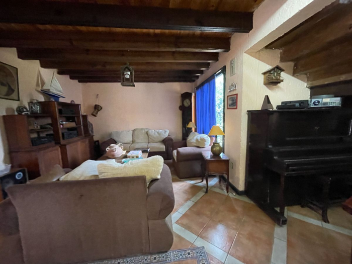 Casa en Venta muy cerca de Huasca, 2500m terreno y 488m de construcción.