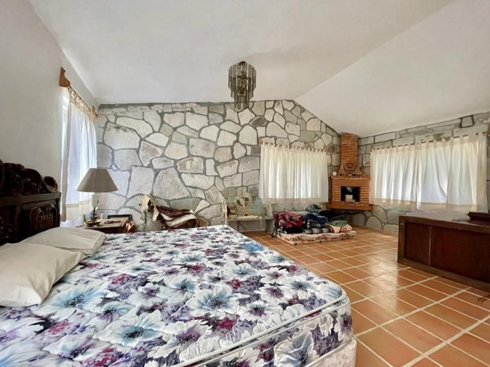 Magnifico Terreno con Casa - Mineral del Chico.