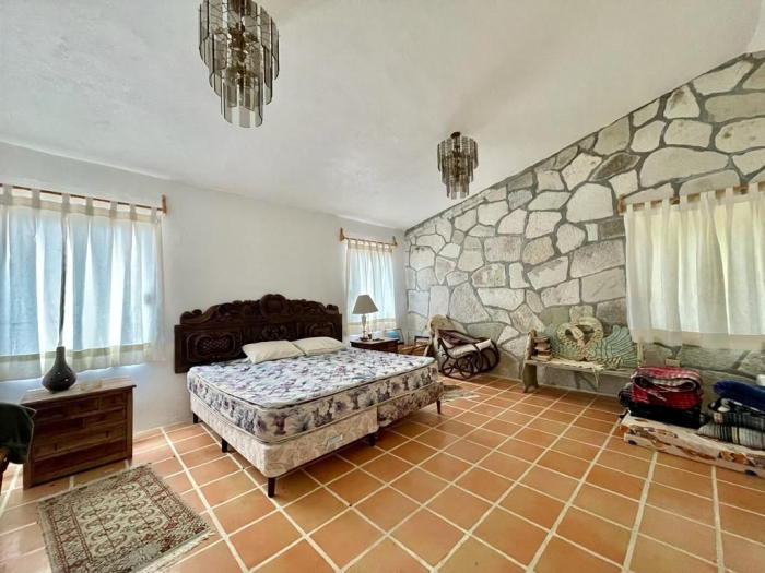 Magnifico Terreno con Casa - Mineral del Chico.