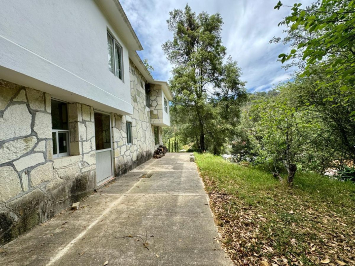 Magnifico Terreno con Casa - Mineral del Chico.