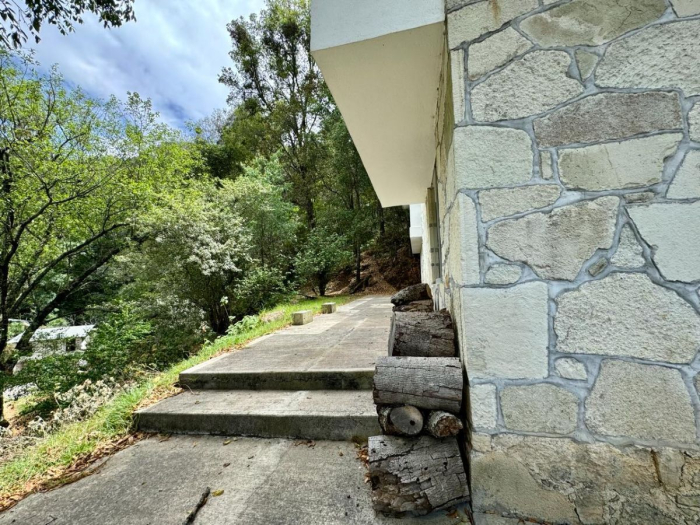 Magnifico Terreno con Casa - Mineral del Chico.