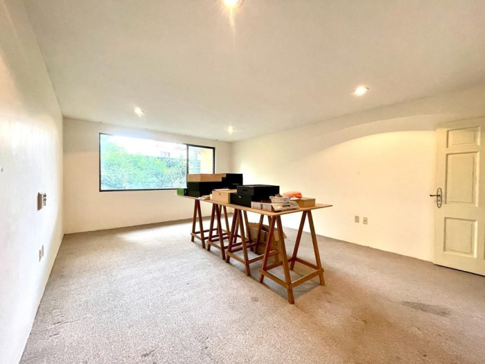 Casa en venta - Avenida Conscripto, Lomas Hipódromo