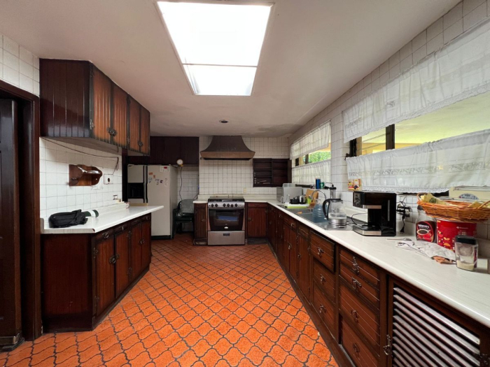 Casa en venta - Avenida Conscripto, Lomas Hipódromo