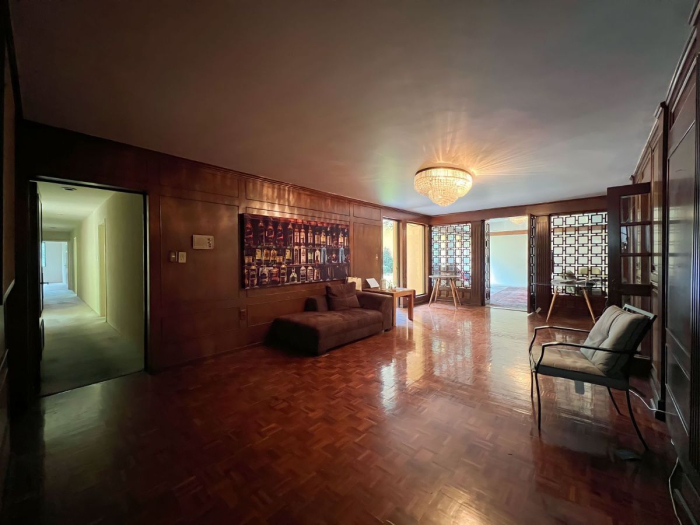 Casa en venta - Avenida Conscripto, Lomas Hipódromo