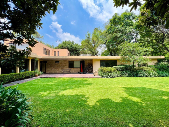 Casa en venta - Avenida Conscripto, Lomas Hipódromo