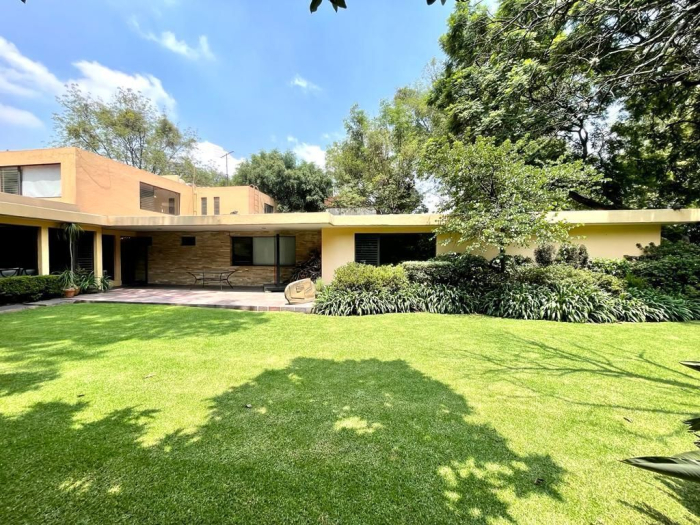 Casa en venta - Avenida Conscripto, Lomas Hipódromo