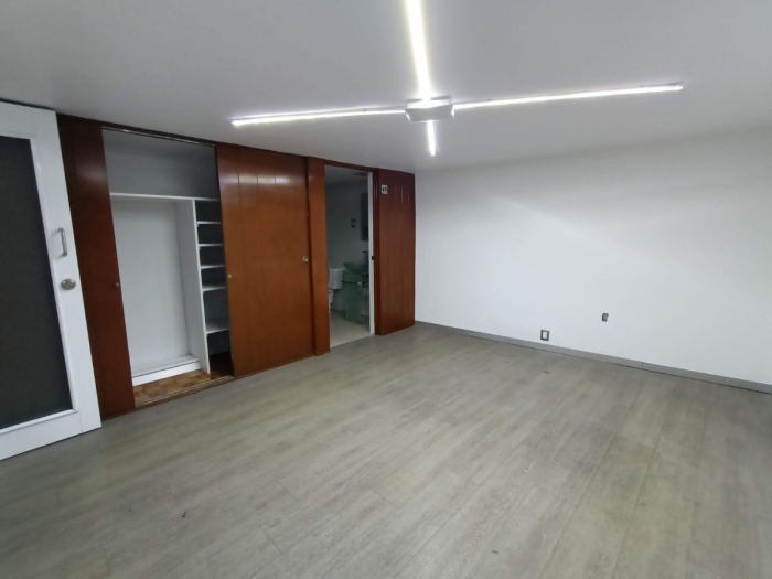 Casa en Venta en Echegaray Oficina y Habitacional