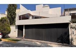 Casa en renta   Bosque de Baluarte con jardín