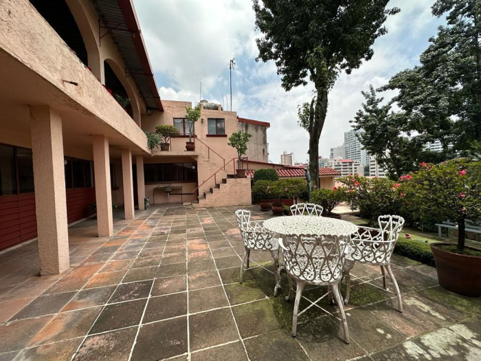 Espectacular casa en venta - Lomas de Tecamachalco
